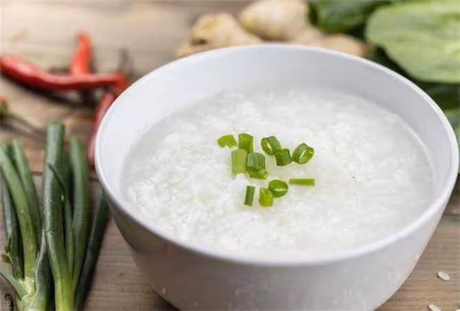 在你的認知里,粥和稀飯是同一種吃食嗎?若不是,兩者的區別是?
