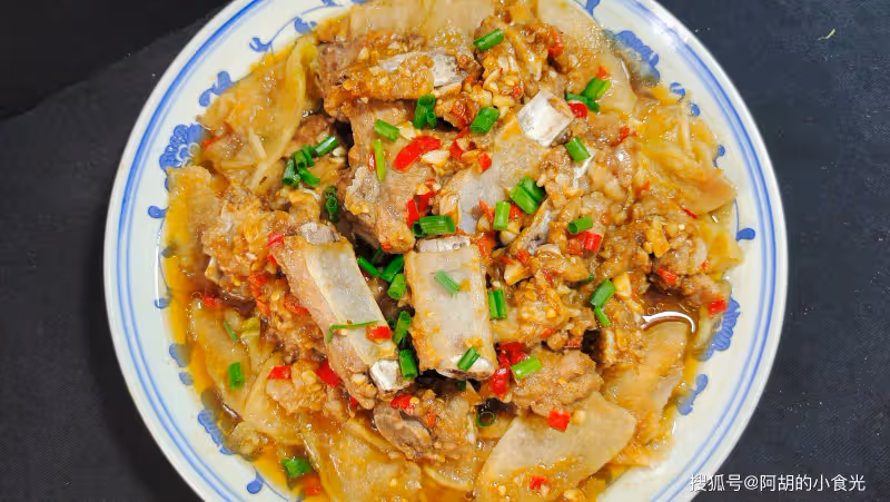 入秋後,這菜值得囤,曬乾後美味翻倍!配排骨一蒸,有口感、有滋味、更有營養