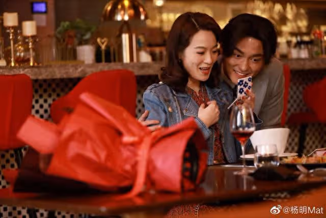 好事將近?TVB知名女星高調曬婚紗照,圈中男友出獄後仍受捧