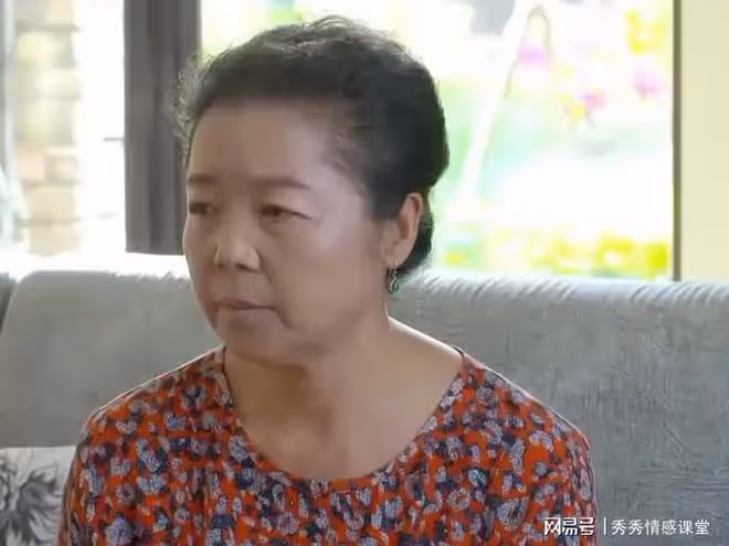 故事:小姑子坐月子花3萬,婆婆來報銷,被兒媳一張離婚證甩臉上