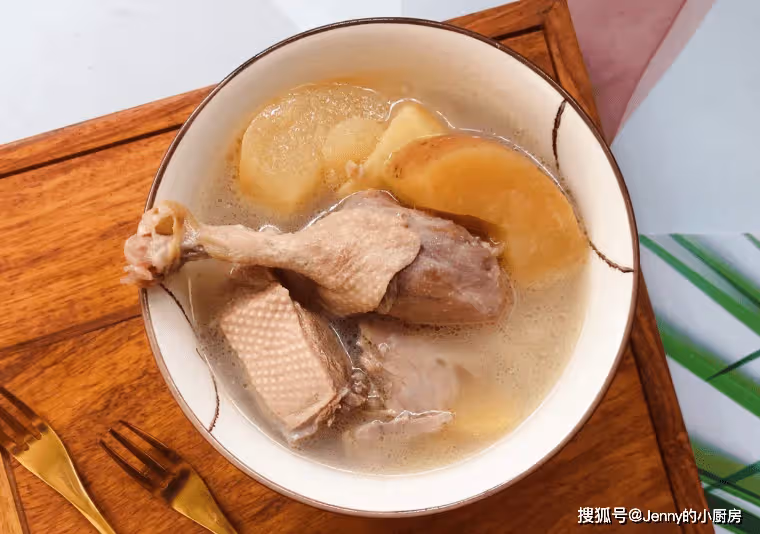 秋天易上火,建議少吃牛羊肉,多吃這5菜,滋潤去燥,順利過秋