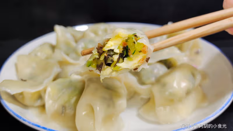 秋天包餃子，還是饞這餡！好一個「秋補第一菜」，應季又解饞，一咬滿嘴都是香