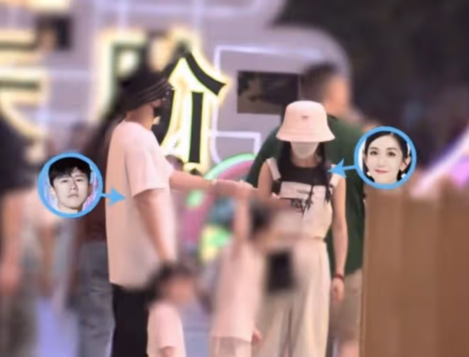 張傑謝娜帶3個女兒遊樂場玩耍，謝娜被質疑懷3胎後，大方穿露腰裝