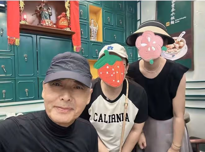 周潤發不聽醫囑身體引擔憂，當街跑步大腿似皮包骨，臉蒼白不敢認