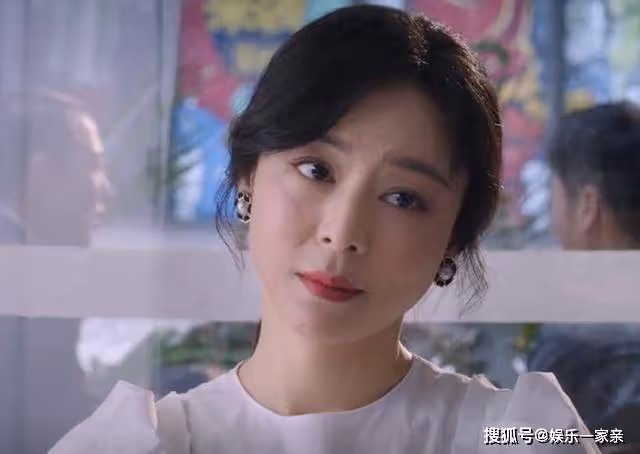 《她的城》艾英癌症復發離世,死前一段視頻,揭開謝家隱藏多年秘密