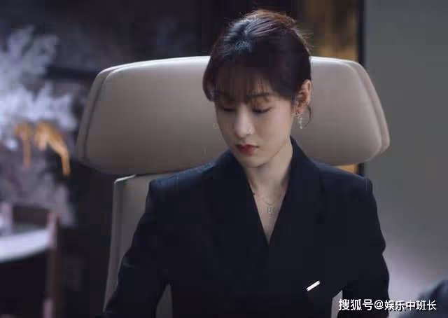 《她的城》謝長江私生子上門要家產,艾英氣到昏厥,李英男直呼是你