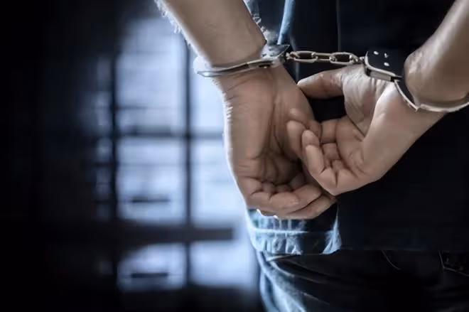 一男子入室盜竊，遭女主人強行性侵，小偷：沒想到對方練過散打