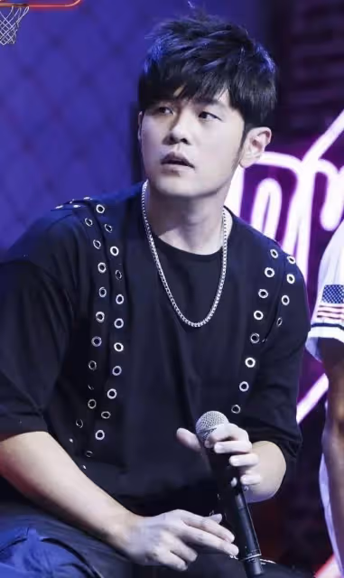 每屆中國好聲音導師畢業學校,那英、楊坤:我們的學校才是好的!