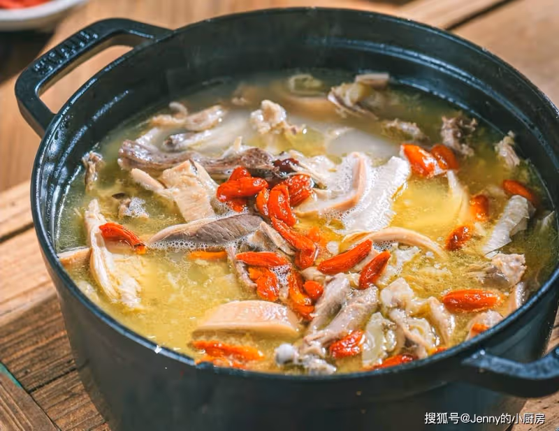 氣血不足百病生,常喝這5道肉湯,養氣血強免疫,健康少生病