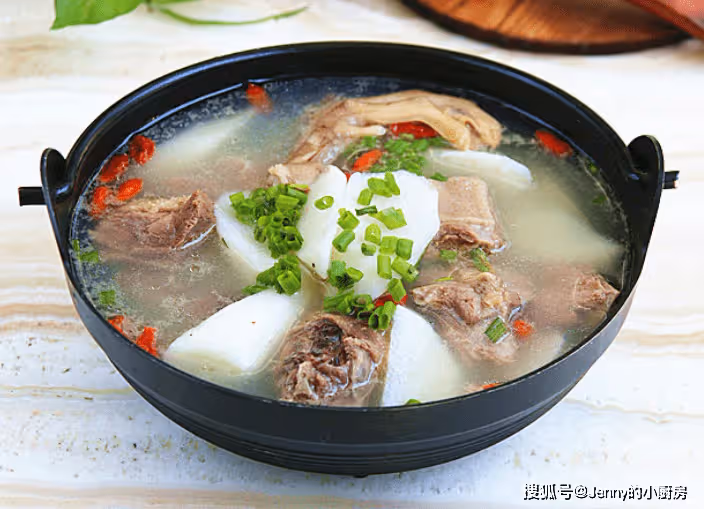 氣血不足百病生,常喝這5道肉湯,養氣血強免疫,健康少生病