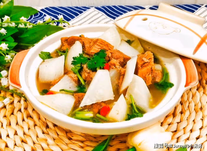 氣血不足百病生,常喝這5道肉湯,養氣血強免疫,健康少生病