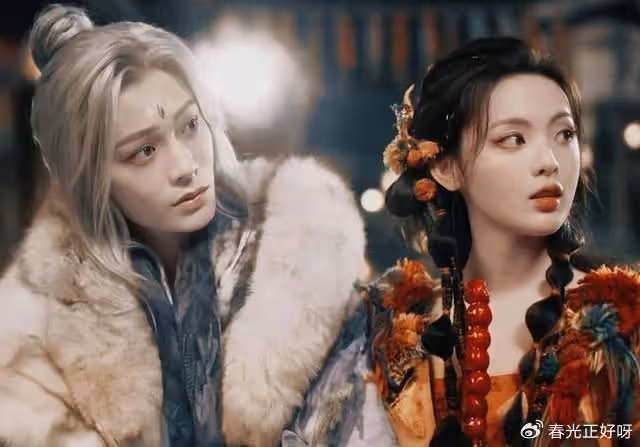 比美顏濾鏡更可怕,楊超越七時吉祥時裝遭魔改,引粉絲抗議