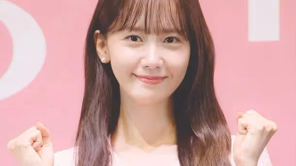 林允兒，下一部電影是浪漫喜劇，從女團愛豆到有前途的電影演員