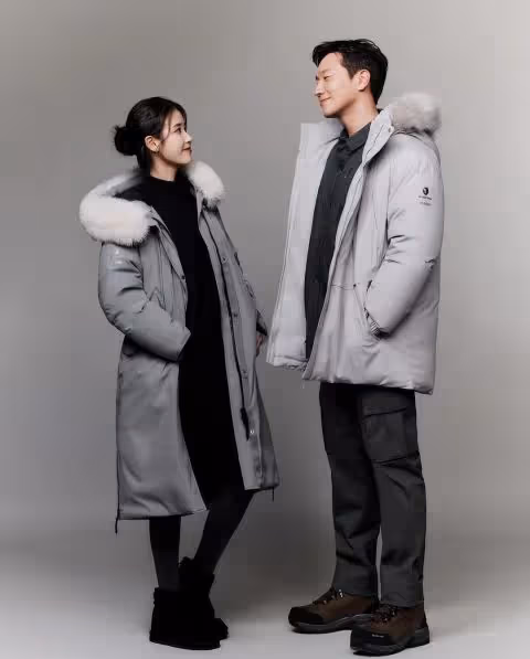 IU、孫錫求合體拍攝廣告畫報!網友紛紛表示:「希望可以看到這兩位一起拍片」