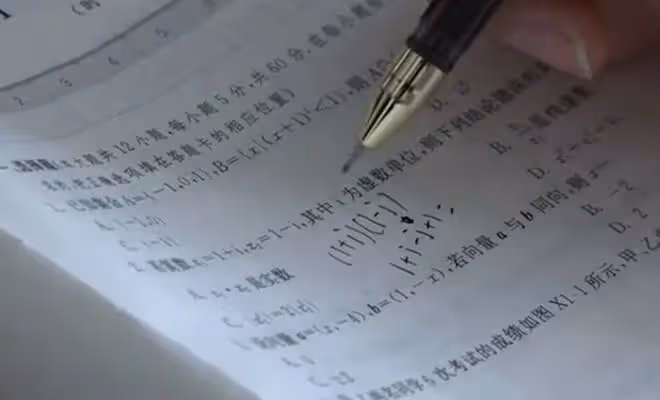 2019年趙思琦為捐髓救母,甘願放棄高考,直言:媽媽生命只有一次