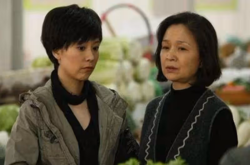 她不願跟鄉下婆婆同住,丈夫發飆不願意就離婚,她:離就離