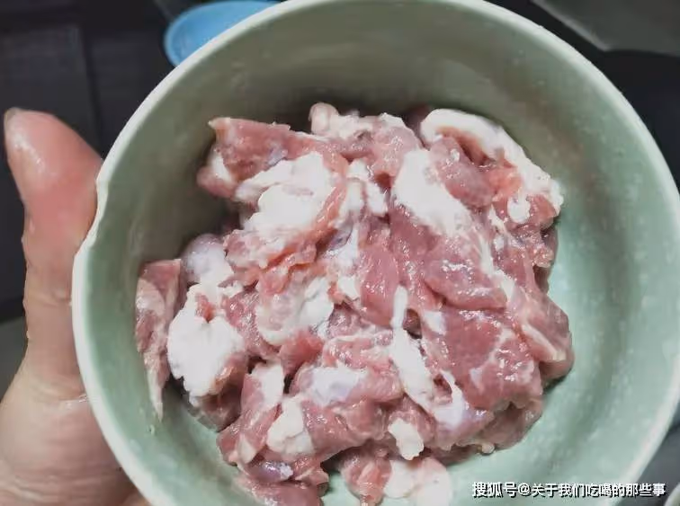 經典下飯菜之辣椒炒肉,葷素搭配,營養又解饞,3碗米飯不夠吃