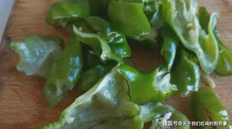 經典下飯菜之辣椒炒肉,葷素搭配,營養又解饞,3碗米飯不夠吃
