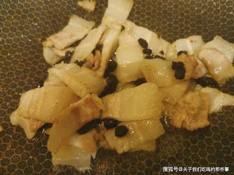 經典下飯菜之辣椒炒肉,葷素搭配,營養又解饞,3碗米飯不夠吃