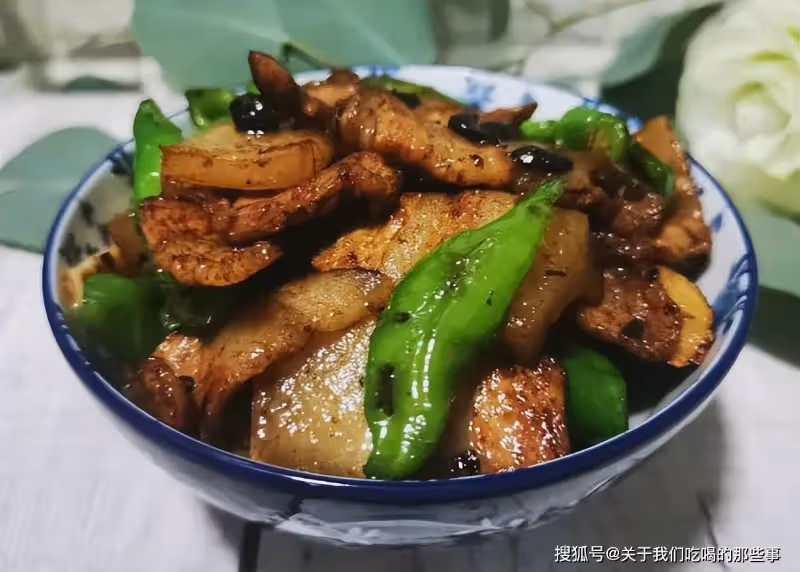 經典下飯菜之辣椒炒肉,葷素搭配,營養又解饞,3碗米飯不夠吃
