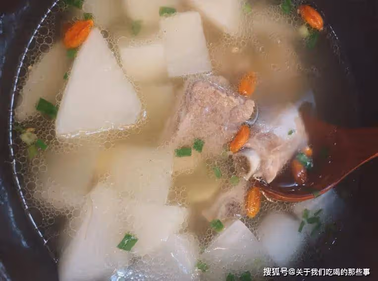 「補藥一堆,不如秋菜一把」這4種菜要多吃,潤腸通便,清熱潤肺