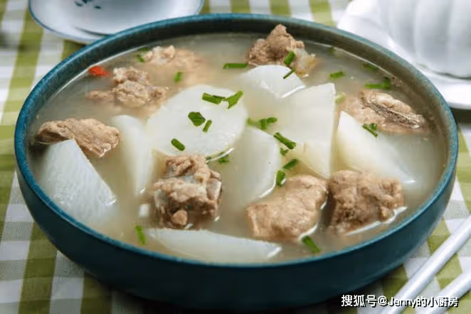 秋季多吃根,身體穩紮根!推薦5道根類家常菜,營養美味老少皆宜