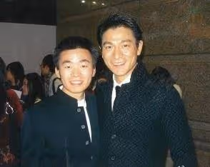 碰瓷劉德華,在香港人人喊打,忘恩負義聲稱與劉德華勢不兩立