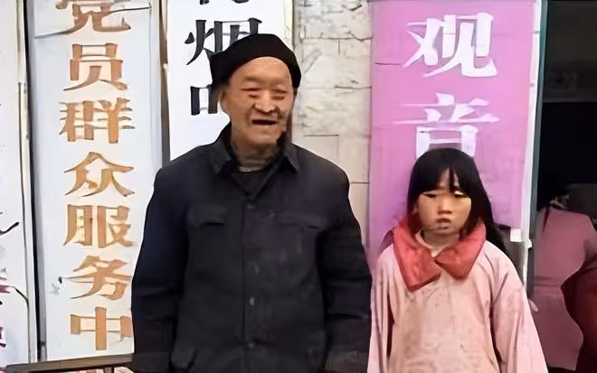 紀實：女孩高考47分，爺爺含淚請求複查考卷，真相出來後令人淚目