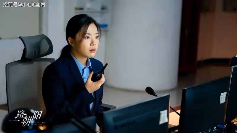地產大佬追求北漂女,拆二代娶女銷售,《一路朝陽》到底多不現實