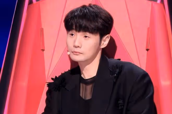 曝李玟摔倒畫面泄露,李榮浩無動於衷原因疑曝光,更多細節被扒出