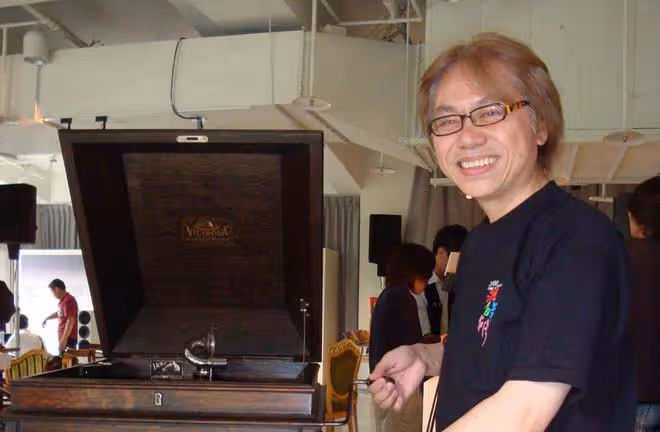 李坤城離世4個月,兒子憤怒公開資產來源,林靖恩選擇消失