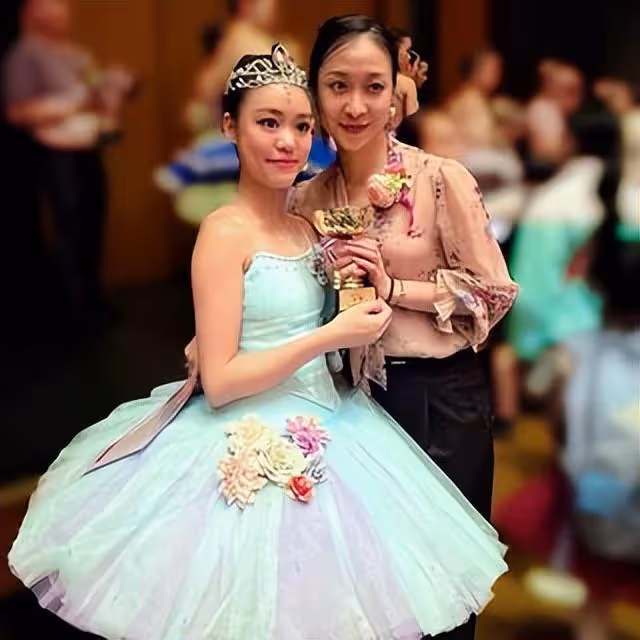 劉鑾雄女兒獲芭蕾舞金獎,獲得父親數億元的獎勵金支持