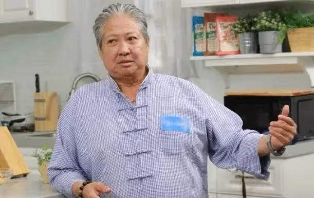 71歲洪金寶，69歲成龍，68歲周潤發，他67歲像小伙子