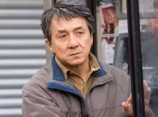 71歲洪金寶，69歲成龍，68歲周潤發，他67歲像小伙子