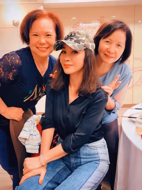 不是爸爸親生!陳美鳳曝嚴父「連裙襬都要管」謝養育恩 「人生首棟房送他」甘願兩家來回跑