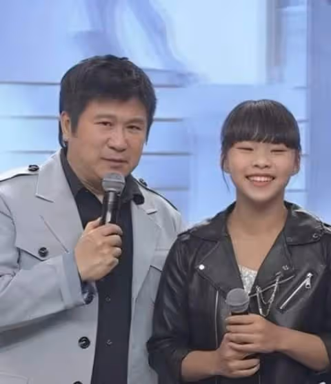 好人有好報!胡瓜「不捨13歲小江蕙」因沒錢放棄機遇「自掏腰包」助她圓夢,嘆:金子不該被埋沒,暖舉感動全網