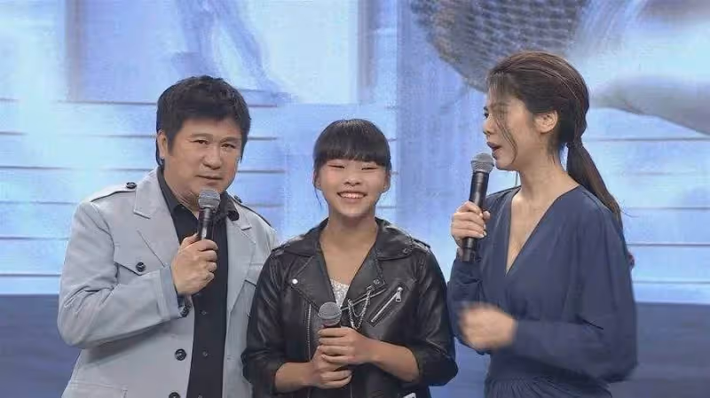 好人有好報!胡瓜「不捨13歲小江蕙」因沒錢放棄機遇「自掏腰包」助她圓夢,嘆:金子不該被埋沒,暖舉感動全網