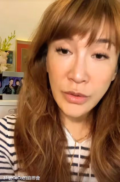 李玟離世第57天,李思林家中擺放著三姐妹的生前合影