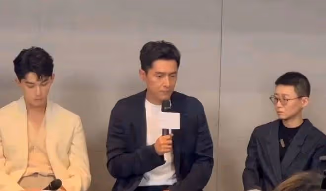 胡歌回應不拍戲言論,直言自己底色和外表不同,內心時常糾結掙扎