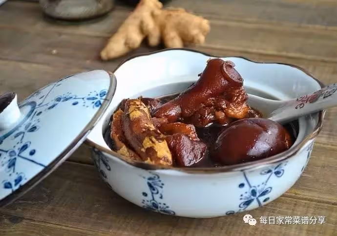 86歲奶奶為嫂子做的豬腳姜醋,60多年的大廚名副其實