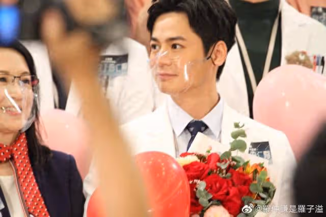 隔空送祝福！TVB視後為老公慶生，分享一家四口合照公開曬幸福