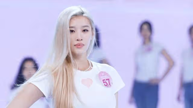 香港小姐競選氣質佳麗大熱倒灶,遺憾止步三甲,豐滿身材震撼全場