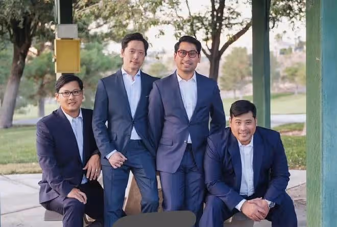 泰國王室繼承權有變?海外流亡2個王子回國賺人氣,發言話裡有話