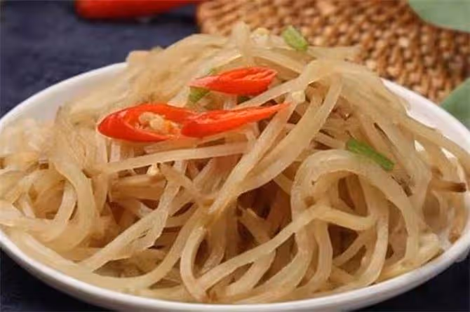 這才是芥菜絲正確腌制方法,酸辣脆爽超下飯,做法超簡單