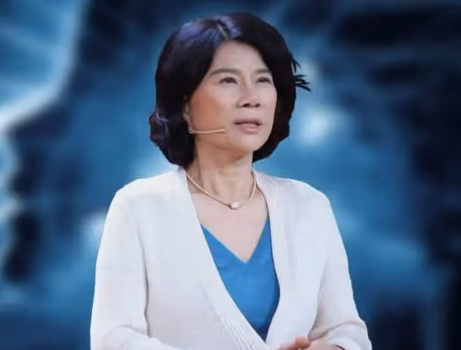 董明珠70歲了不顯老，直言心態年輕不保養，再回應與小鮮肉傳聞