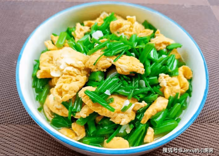 秋天乾燥易便秘,多給家人吃這5種蔬菜,潤腸通便,還滋補不上火