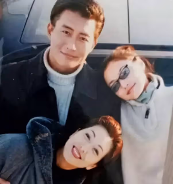 田小潔曬照為繼女慶生,親暱稱呼盡顯寵愛,25歲高亦心長相似江珊