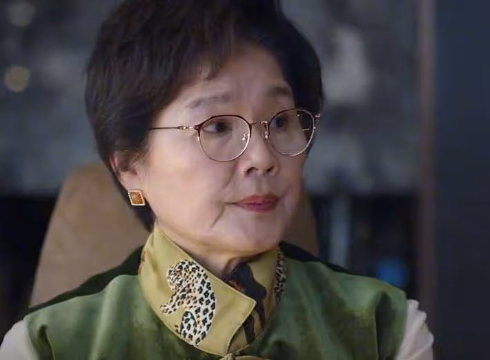 她的城:謝添竟非艾英親子?謝母遺書道出內幕