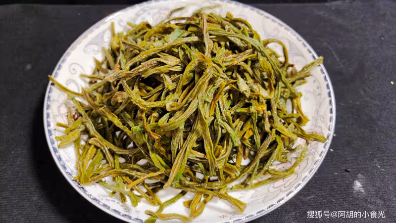 秋天進補,排骨配它是一絕!好一道「秋補佳品」,干香醇厚,簡直香炸了天