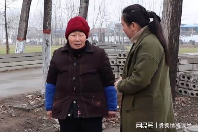 回顧：幫女婿伺候他爸三年，他給了我5萬塊，女兒：拿上錢快走！